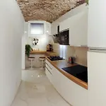 Paradise Luxury Center *