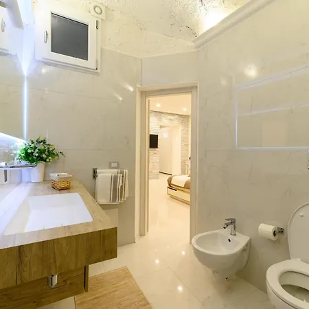 Paradise Luxury Center *